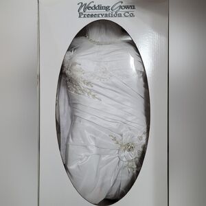 *LAST CHANCE* Wedding Dress
